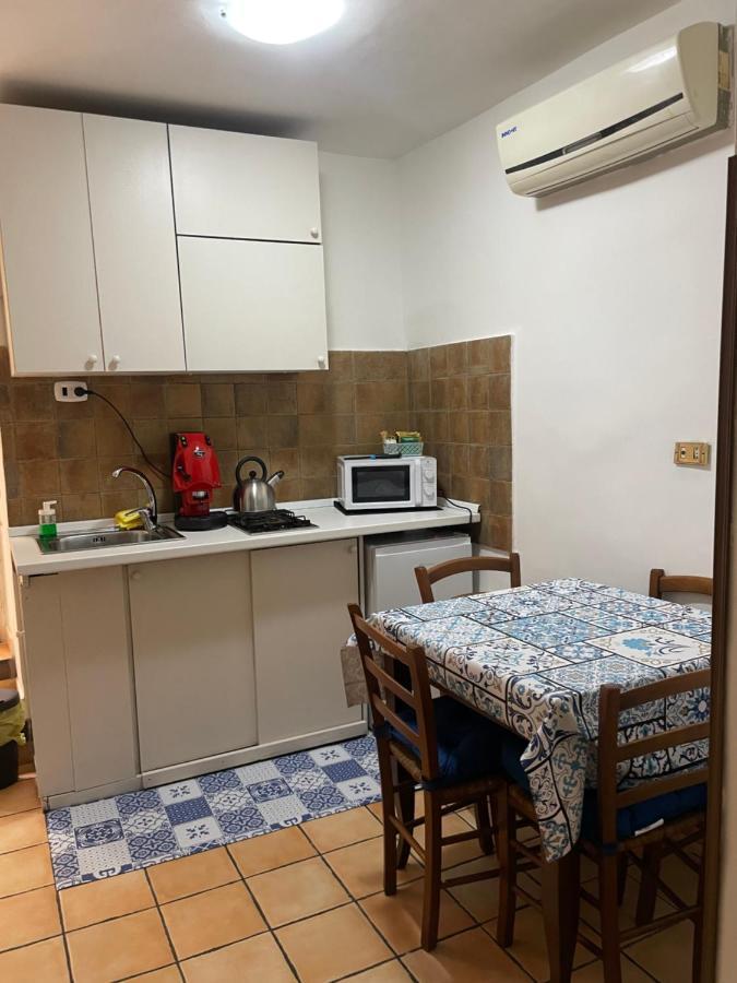 Le Suite Di Ginevra Neapel Exterior foto
