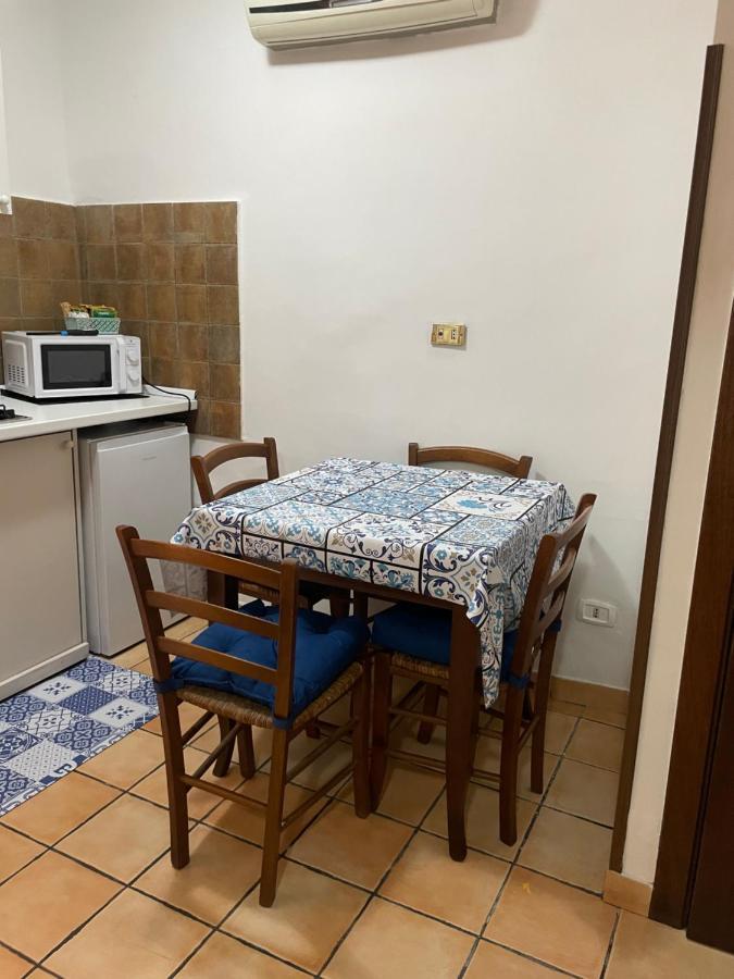 Le Suite Di Ginevra Neapel Exterior foto