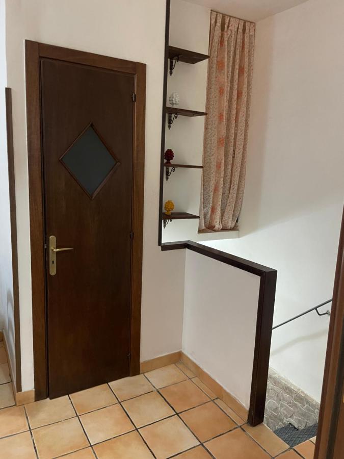 Le Suite Di Ginevra Neapel Exterior foto